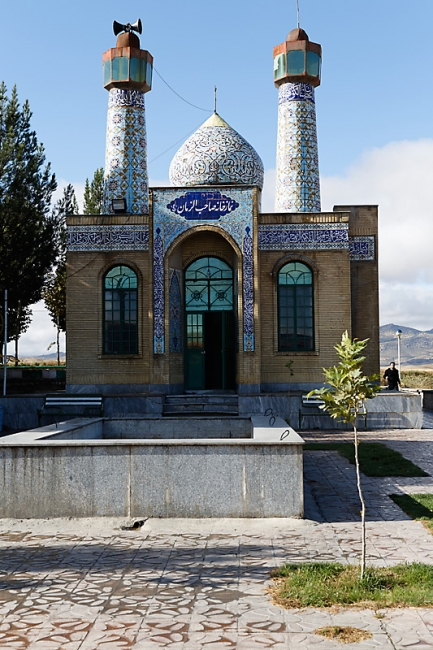 Tâq-e Bostân-Sur la route-005